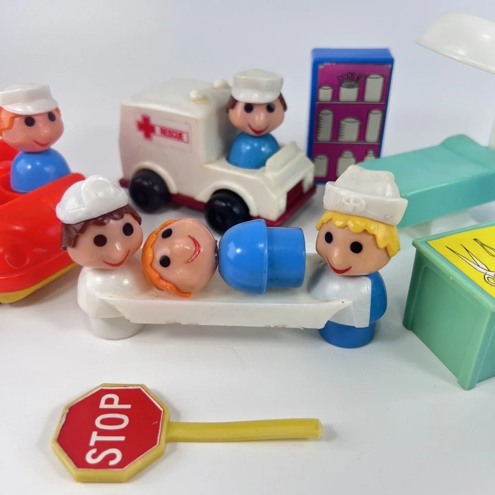 Vintage‎ Little People Style Hospital Playset – Knock Off – Made in Hong Kong